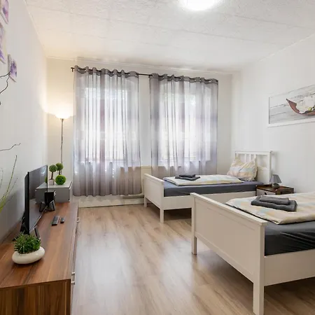 Flex Aparts - Moeblierte Wohnung In Zwickau Exterior photo